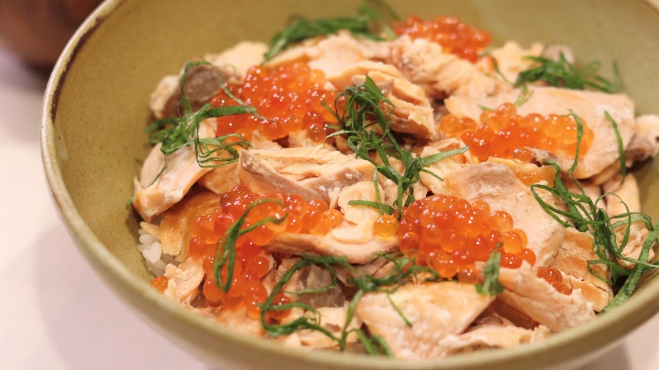 北海道産の生秋鮭で作る『贅沢…！鮭といくらの親子丼』のレシピ＊ ゆうみん家の気ままにおうちごはん